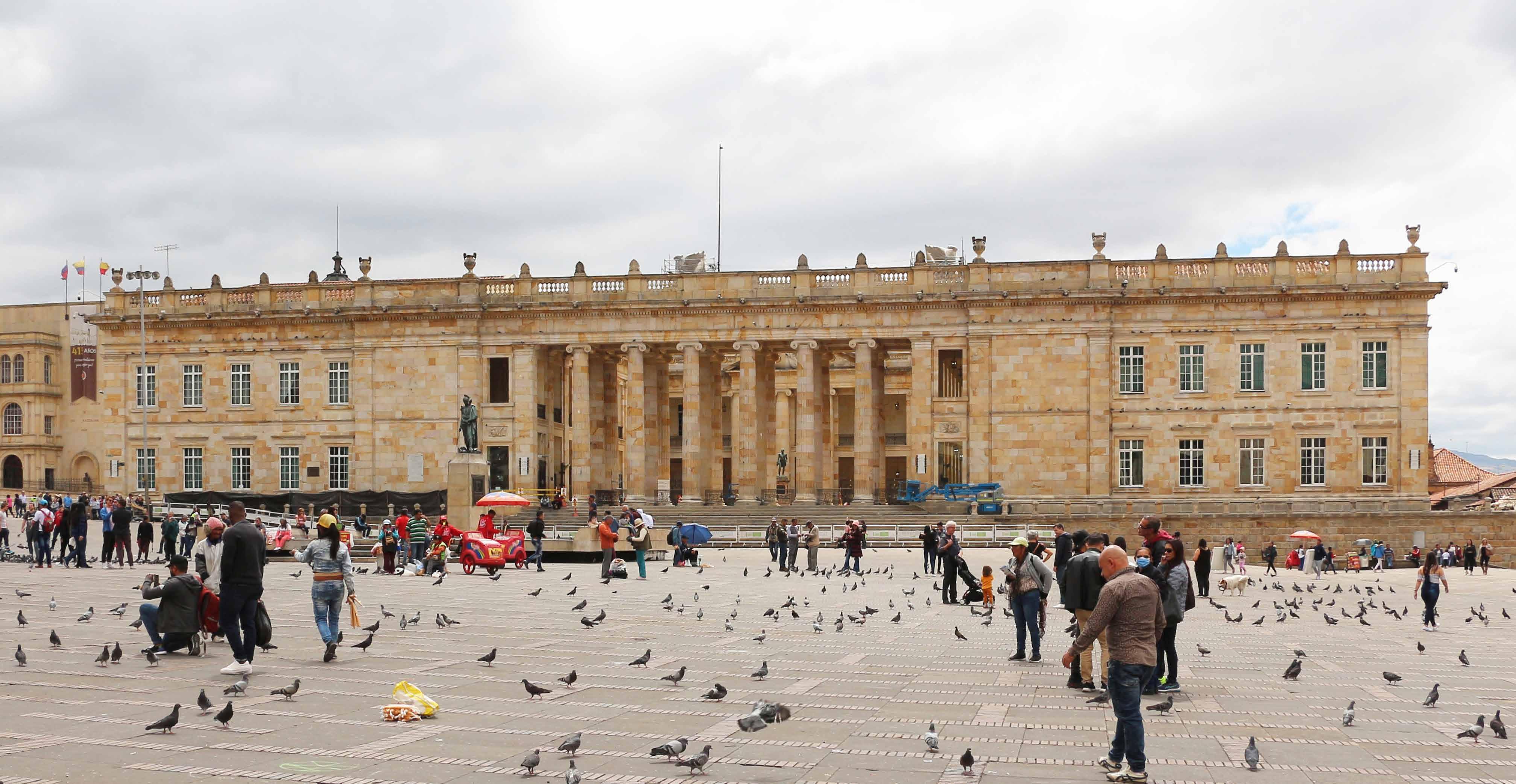 Capitolio Nacional en la Plaza de Bolívar de Bogotá
